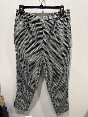 Anthropologie Black and White Geo Print Tapered Pants capris
